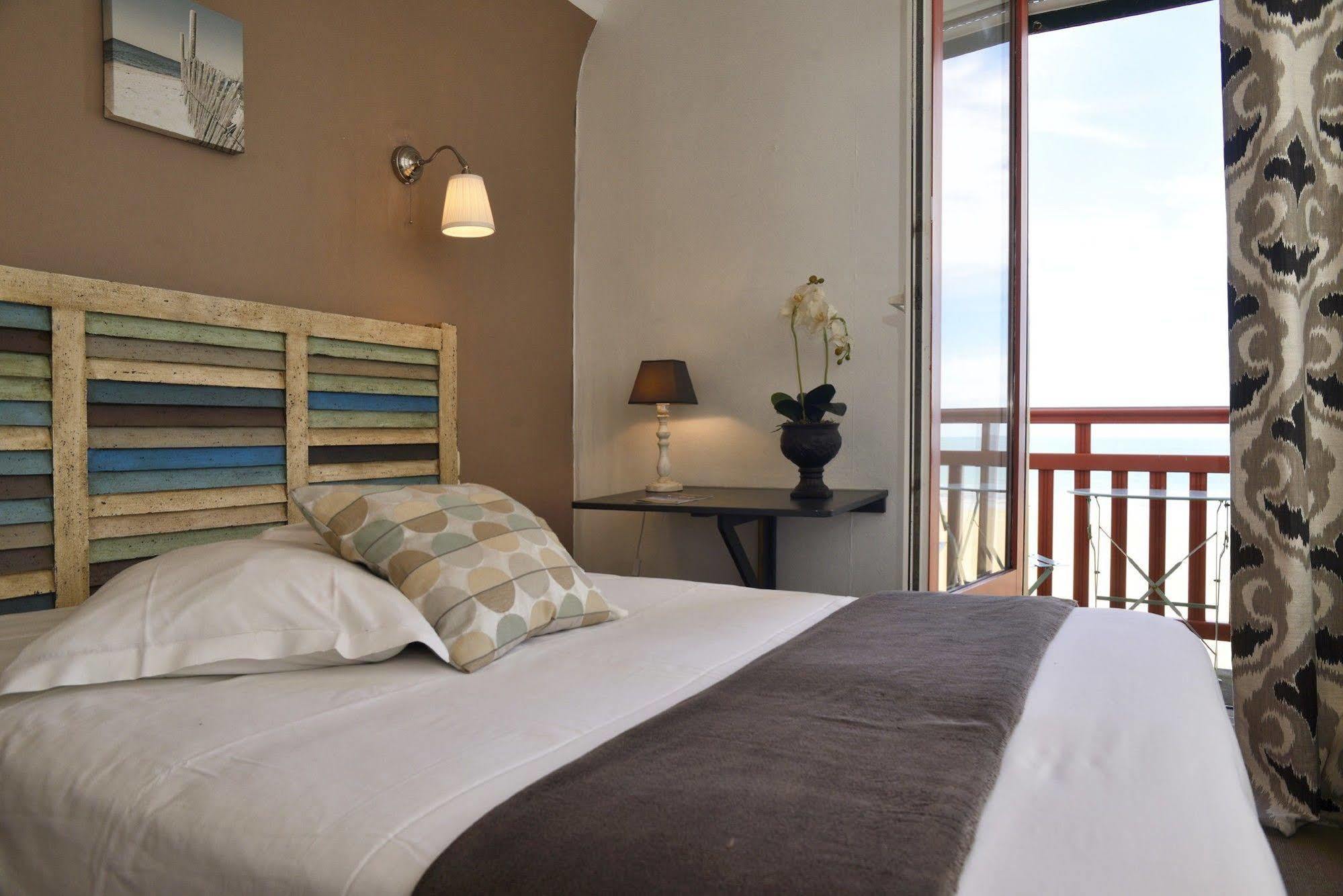 Les Charmettes Hotel Saint-Malo Exterior photo